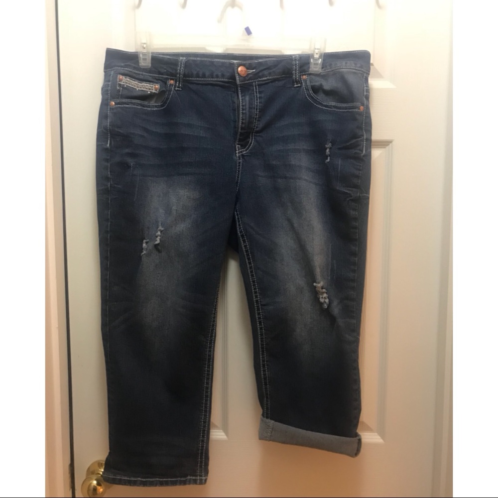 Cato Rose Gold Embellished Capri Jeans 18W
